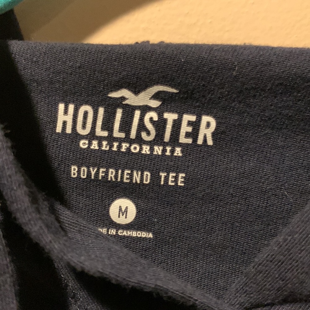 Hollister boyfriend Tee - Picture 3 of 6